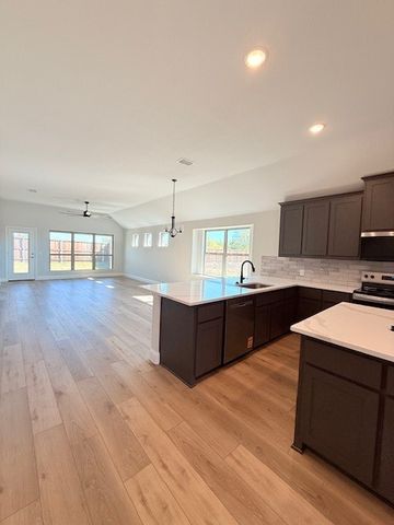 2421 Stardust Trail, Venus, TX 76009
