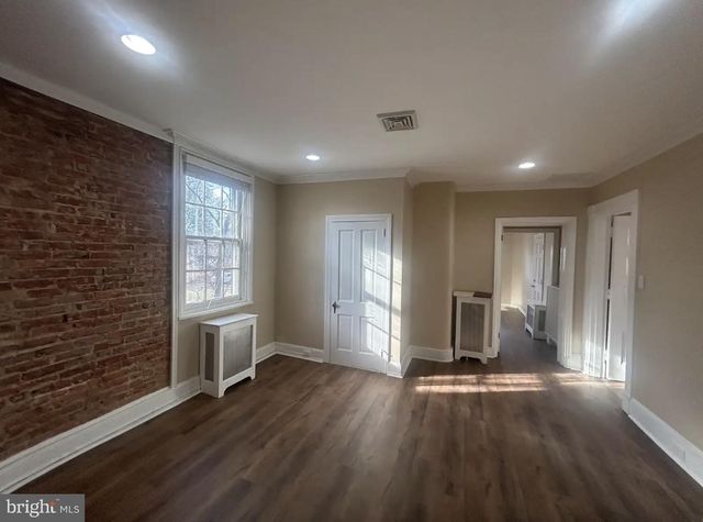 255 KINGS HWY E, Haddonfield, NJ 08033