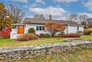 61 Mulberry Road, Bristol, RI 02809