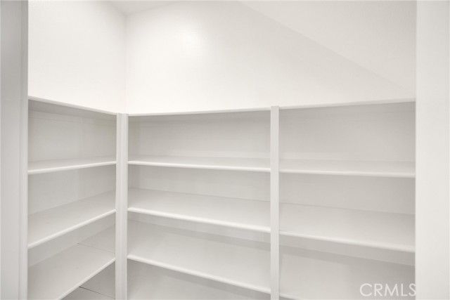 2323 Apple, Upland, CA 91786