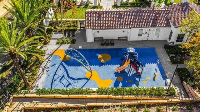 2323 Apple, Upland, CA 91786