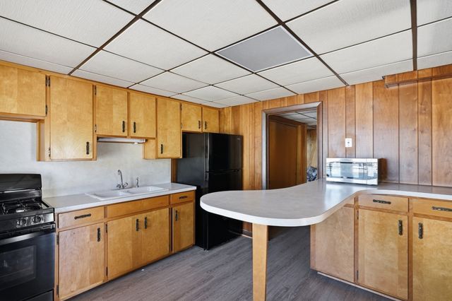 2400 South Main St, Fall River, MA 02724