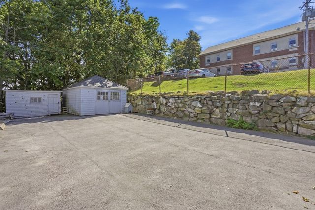 2400 South Main St, Fall River, MA 02724
