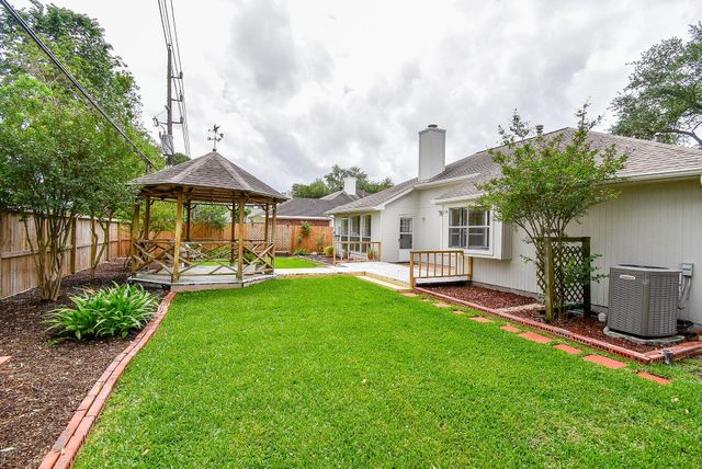 12918 Mills Bend Street, Houston, TX 77070