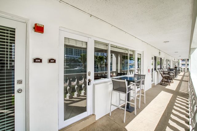 2895 NE 32ND Street 207, Fort Lauderdale, FL 33306