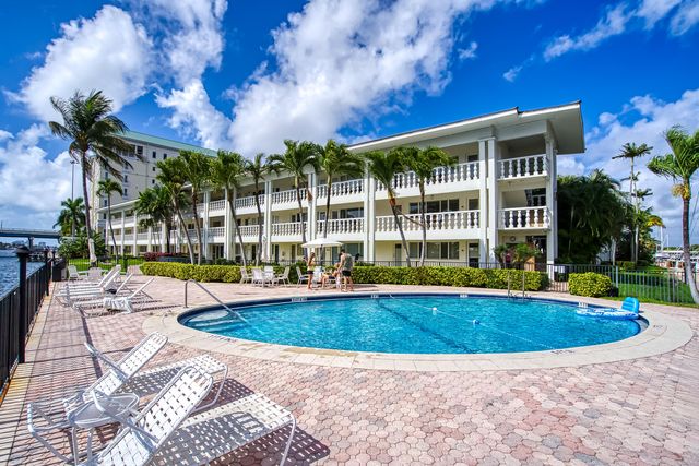 2895 NE 32ND Street 207, Fort Lauderdale, FL 33306