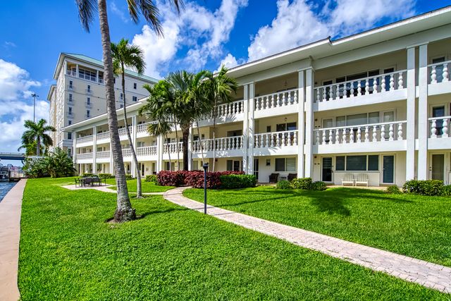 2895 NE 32ND Street 207, Fort Lauderdale, FL 33306