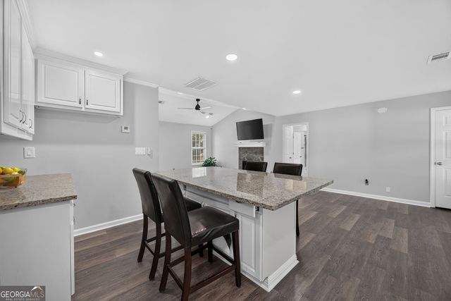 2078 Highway 81 W, Mcdonough, GA 30253