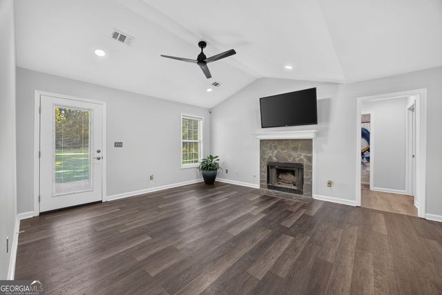 2078 Highway 81 W, Mcdonough, GA 30253