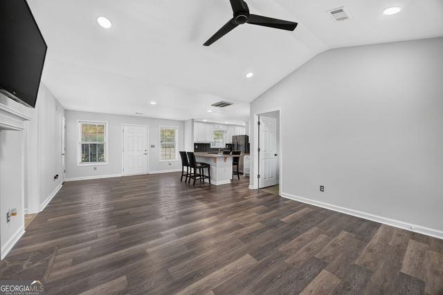 2078 Highway 81 W, Mcdonough, GA 30253
