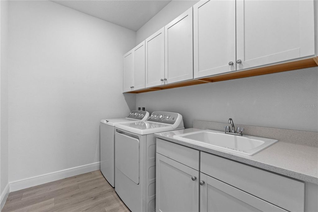Image 17 of property listing at 5028 LOWLAND TERRACE, Parrish, FL 34219