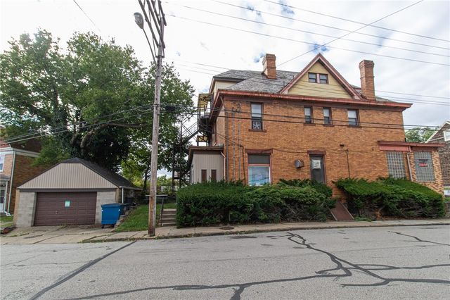 151 Margaret St., Mt Oliver, PA 15210