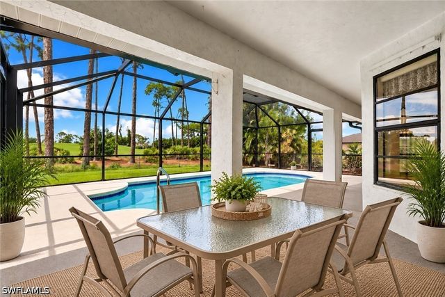 1904 SW 8th CT, Cape Coral, FL 33991