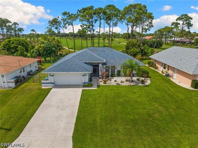 1904 SW 8th CT, Cape Coral, FL 33991