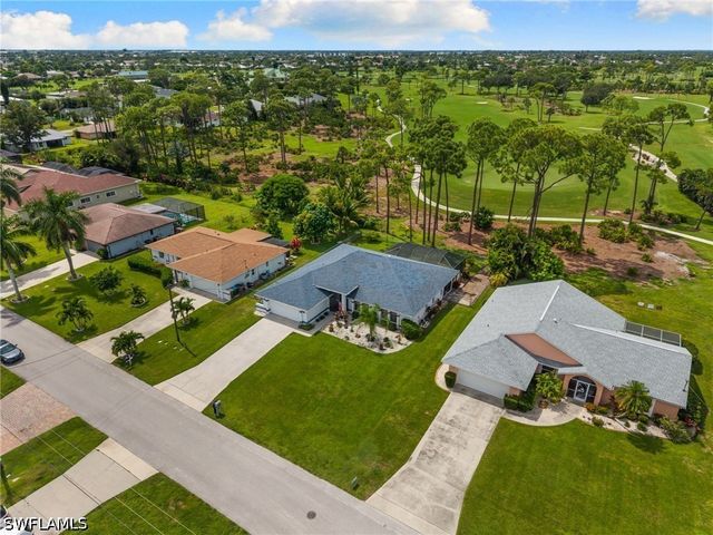 1904 SW 8th CT, Cape Coral, FL 33991