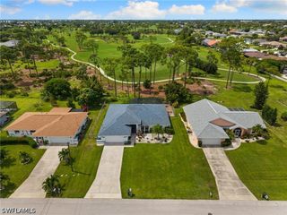 1904 SW 8th CT, Cape Coral, FL 33991