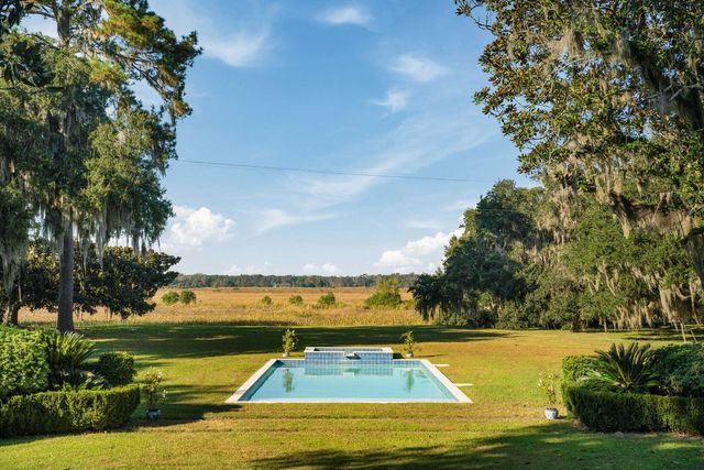 1305 River Road, Yemassee, SC 29945