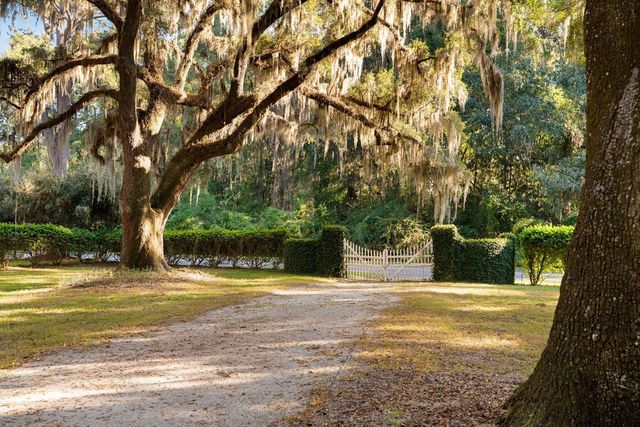 1305 River Road, Yemassee, SC 29945