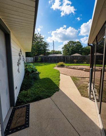 1710 Longhorn Avenue, Bay City, TX 77414