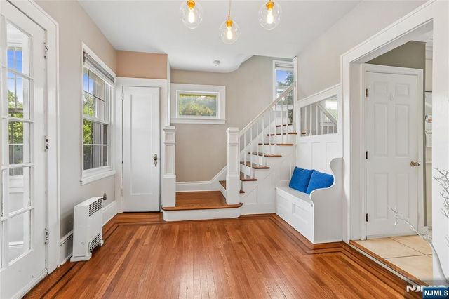 199 Larch Avenue, Teaneck, NJ 07666