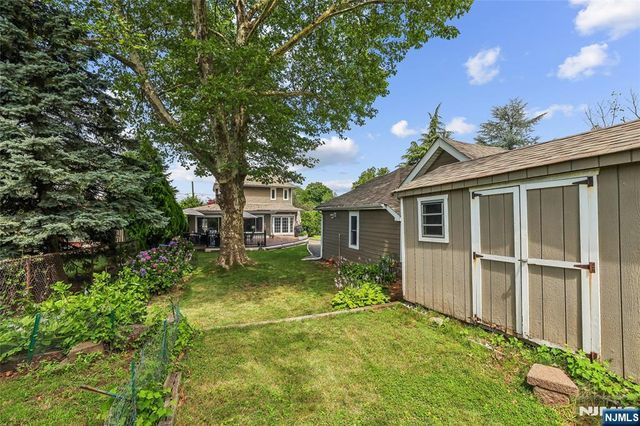 199 Larch Avenue, Teaneck, NJ 07666