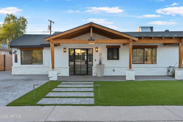8614 E HIGHLAND Avenue, Scottsdale, AZ 85251