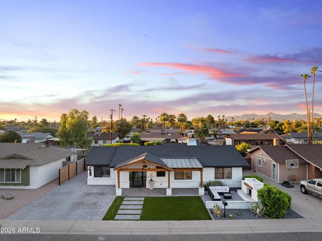 8614 E HIGHLAND Avenue, Scottsdale, AZ 85251