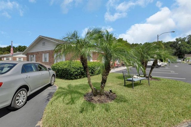20 FAIRWAY COURT 20, Deland, FL 32724