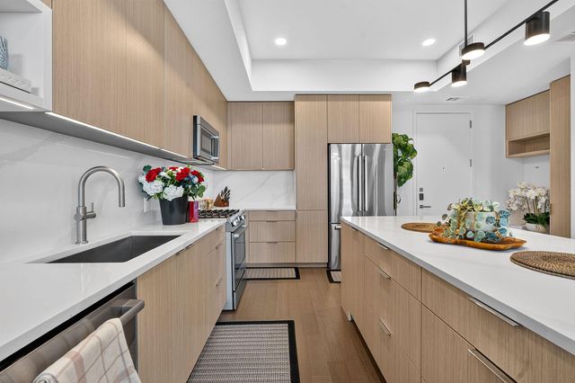 700 River ST 2108, Austin, TX 78701