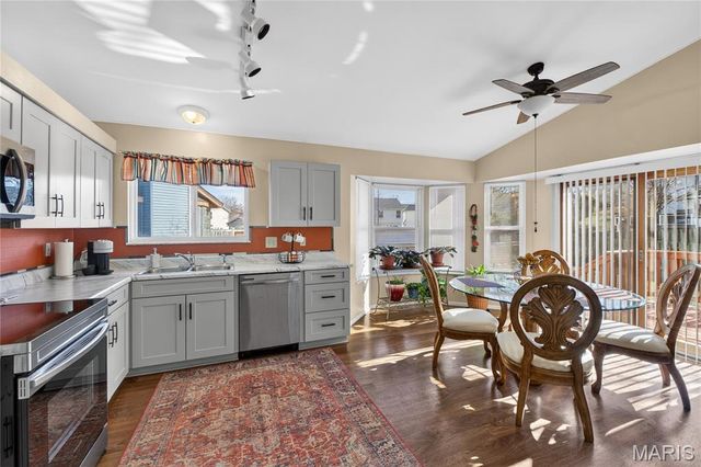 308 Xavier Court, Valley Park, MO 63088