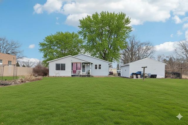 593 Academy Drive, Edgerton, WI 53534