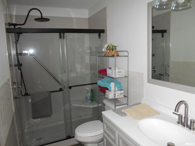 4 Hiel Drive, Bushnell, IL 61422