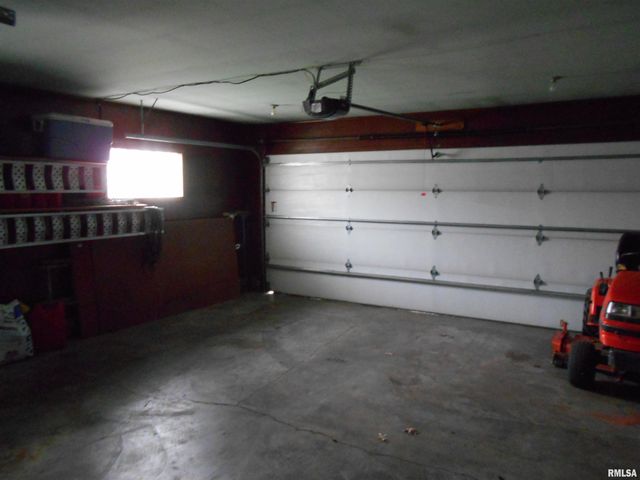 4 Hiel Drive, Bushnell, IL 61422