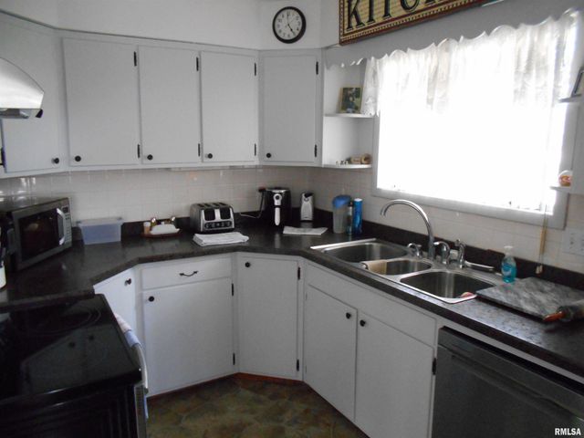 4 Hiel Drive, Bushnell, IL 61422