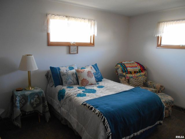 4 Hiel Drive, Bushnell, IL 61422