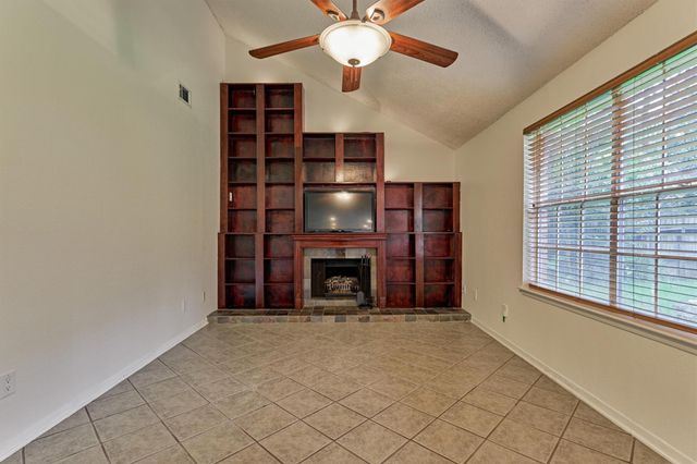 10 Lazy Morning Place, The Woodlands, TX 77381