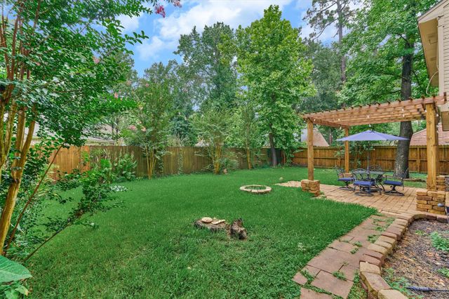 10 Lazy Morning Place, The Woodlands, TX 77381