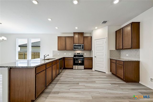 706 Ryan Street, Belton, TX 76513