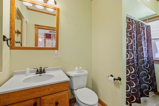 940 W 6TH AVENUE, Oshkosh, WI 54902