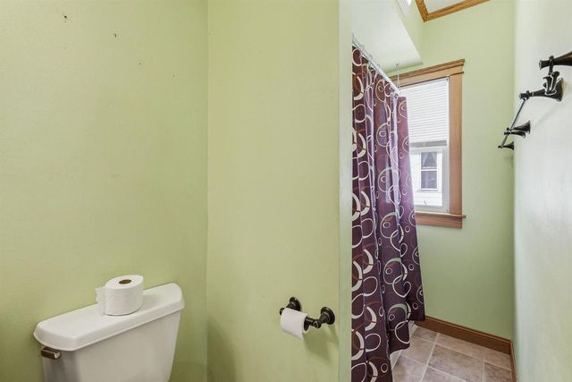 940 W 6TH AVENUE, Oshkosh, WI 54902