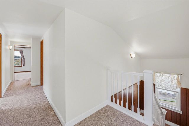 940 W 6TH AVENUE, Oshkosh, WI 54902