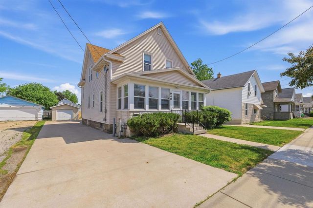 940 W 6TH AVENUE, Oshkosh, WI 54902