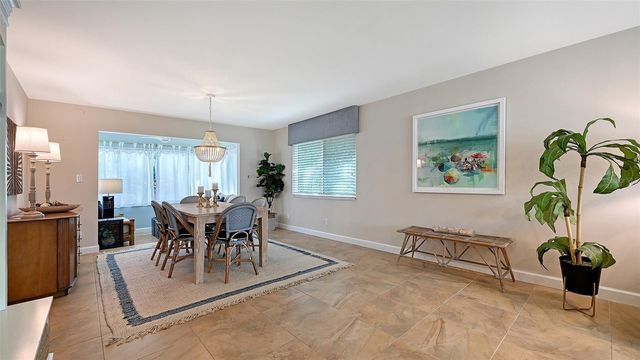 576 SUTTON PLACE, Longboat Key, FL 34228