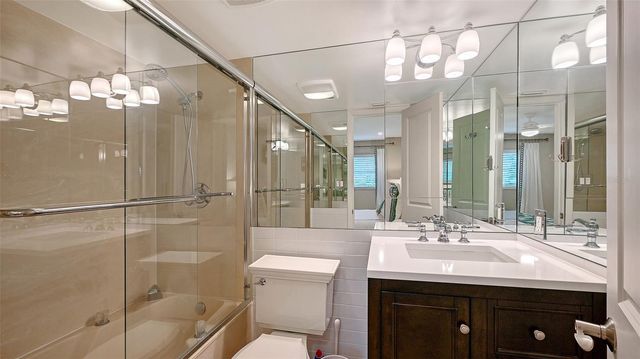 576 SUTTON PLACE, Longboat Key, FL 34228