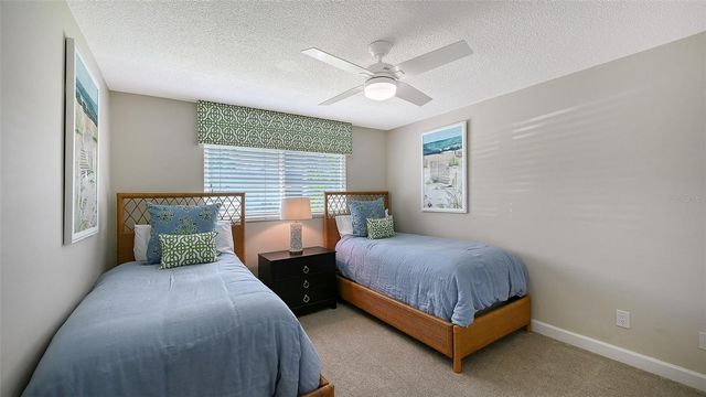 576 SUTTON PLACE, Longboat Key, FL 34228