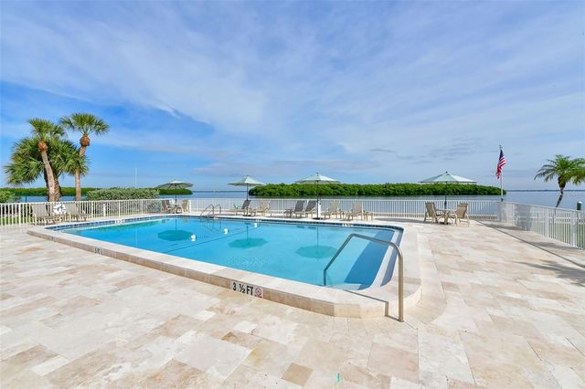 576 SUTTON PLACE, Longboat Key, FL 34228