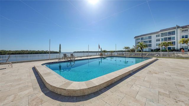576 SUTTON PLACE, Longboat Key, FL 34228