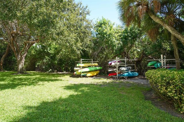 576 SUTTON PLACE, Longboat Key, FL 34228