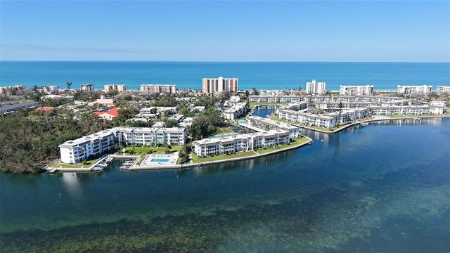 576 SUTTON PLACE, Longboat Key, FL 34228