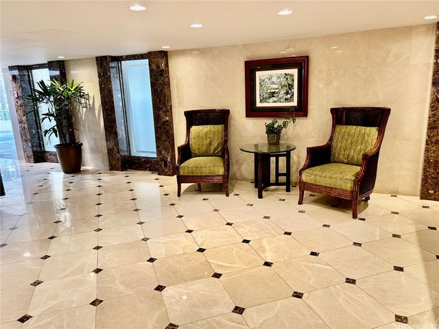 2895 Kalakaua Avenue 1401, Honolulu, HI 96815